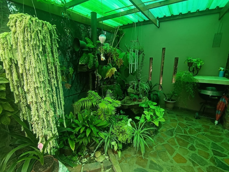 3 Bedroom Property for Sale in Beacon Bay North Eastern Cape